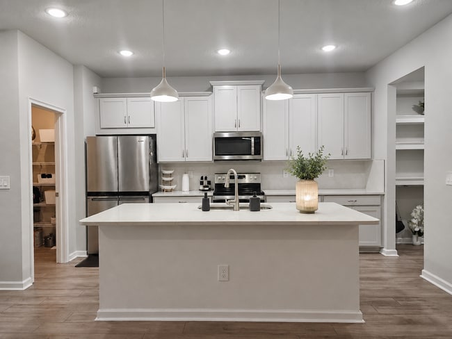 Vista de cocina moderna1 - 26030 Fantasy Sky Ln