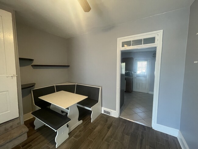 Foto del edificio - 225 Hall St