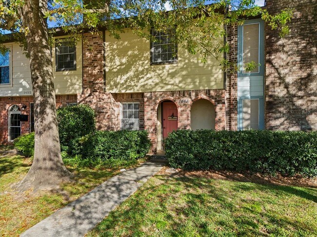 Building Photo - 1448 Silverpines Rd