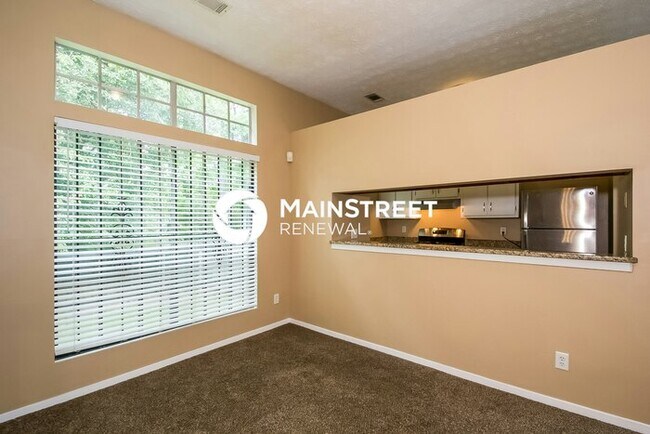 Foto del edificio - 3 Bedroom Pet-Friendly Home in Lithonia, GA with Main Street Renewal
