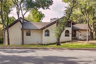 Building Photo - 9409 Cedar Crest Dr