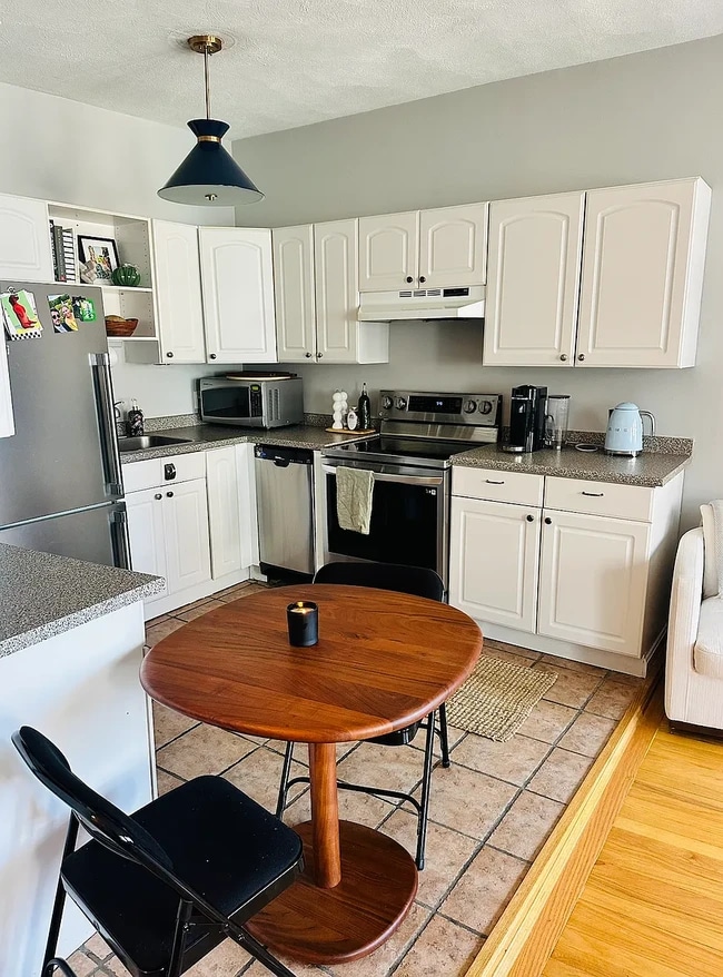 Building Photo - 23 Fleet St