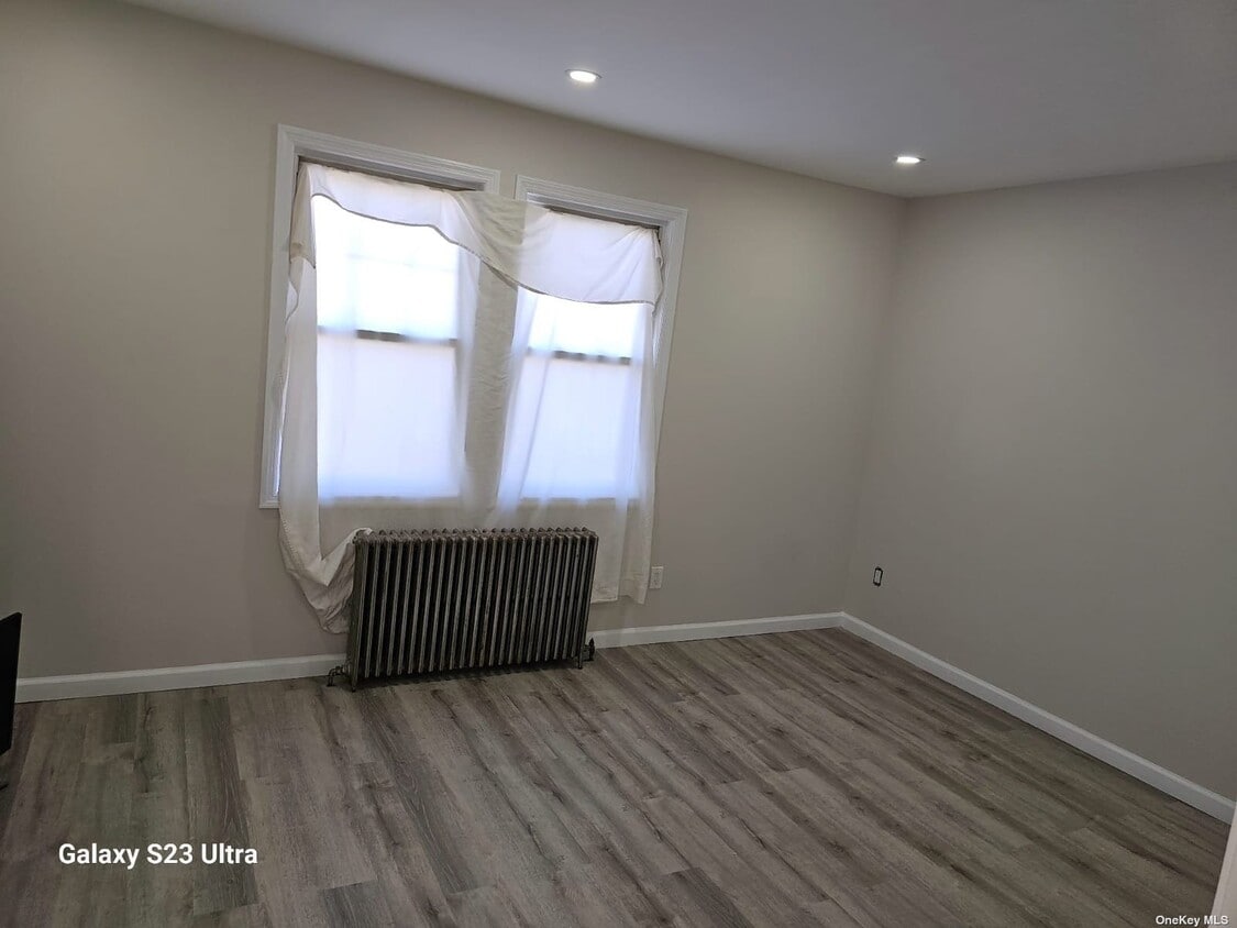 83 Putnam Ave, Valley Stream, NY 11580 House Rental in Valley Stream