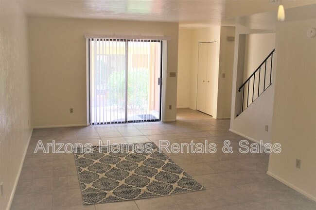 Building Photo - 7531 E Terrace Dr