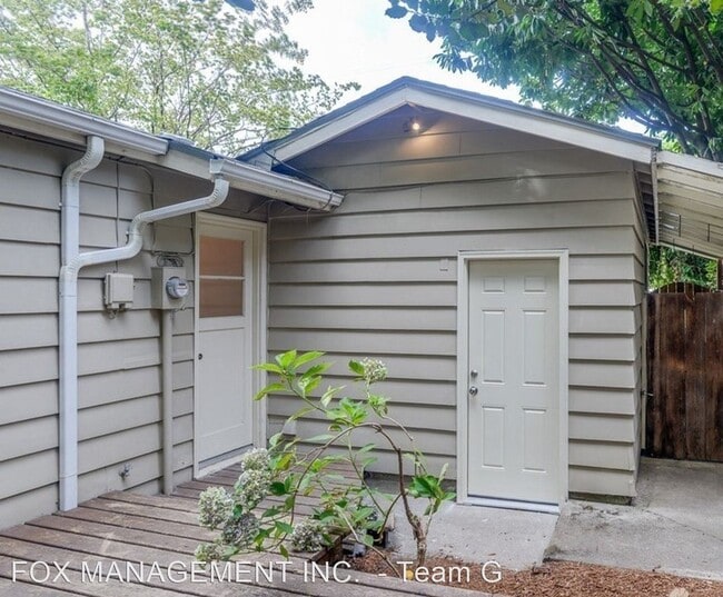 Foto del edificio - 3 br, 1 bath House - 1706 SE 35th Place