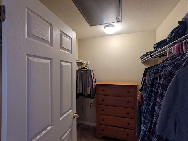 Building Photo - 2 Bedroom 2 Bath in Broomfield - Available...