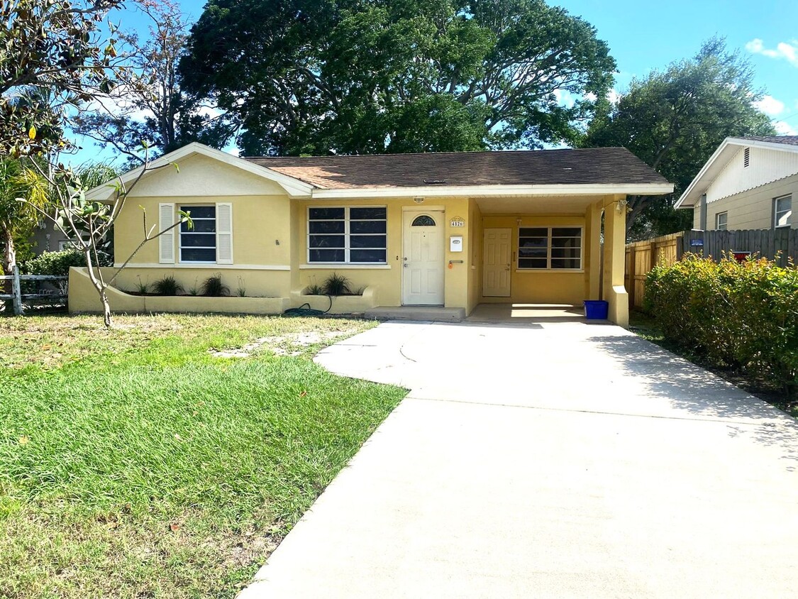 Coming Soon Disston Heights 2 Bedroom 1 B... House Rental in Saint