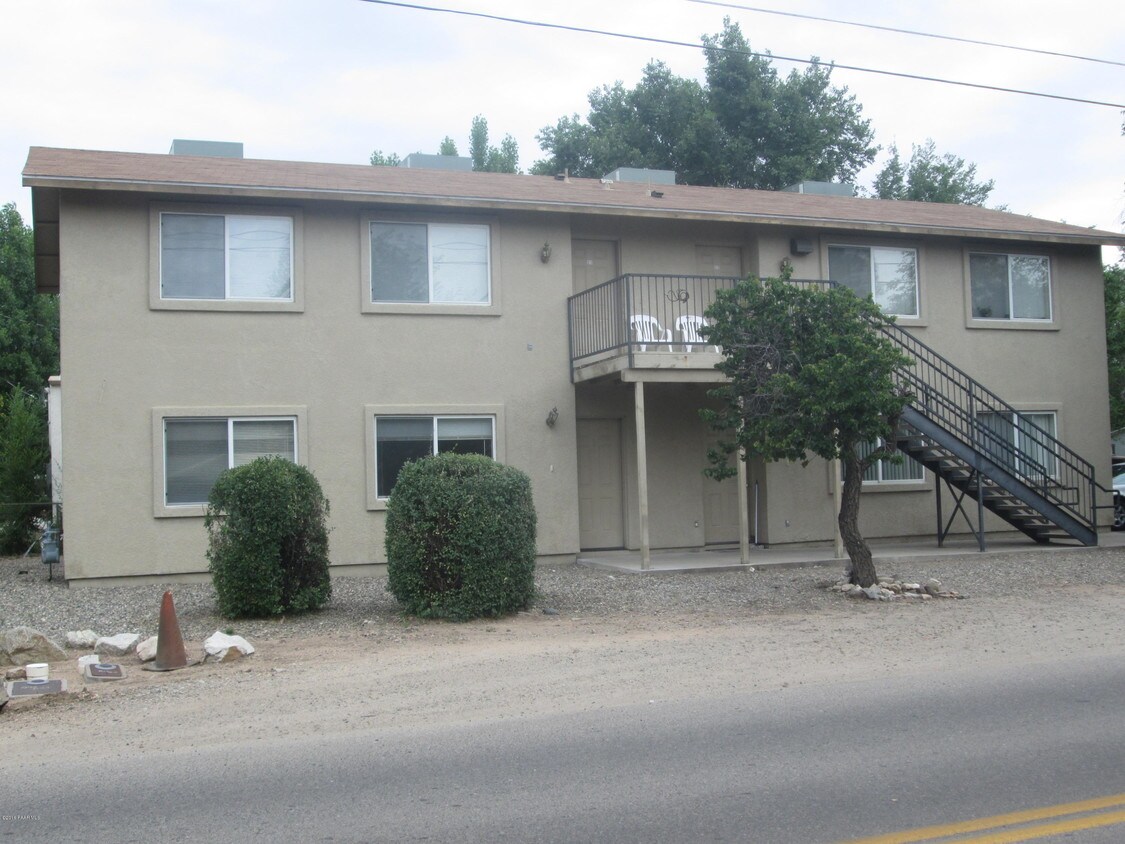 802 2nd St Unit 2, Prescott, AZ 86301 Apartment for Rent in Prescott