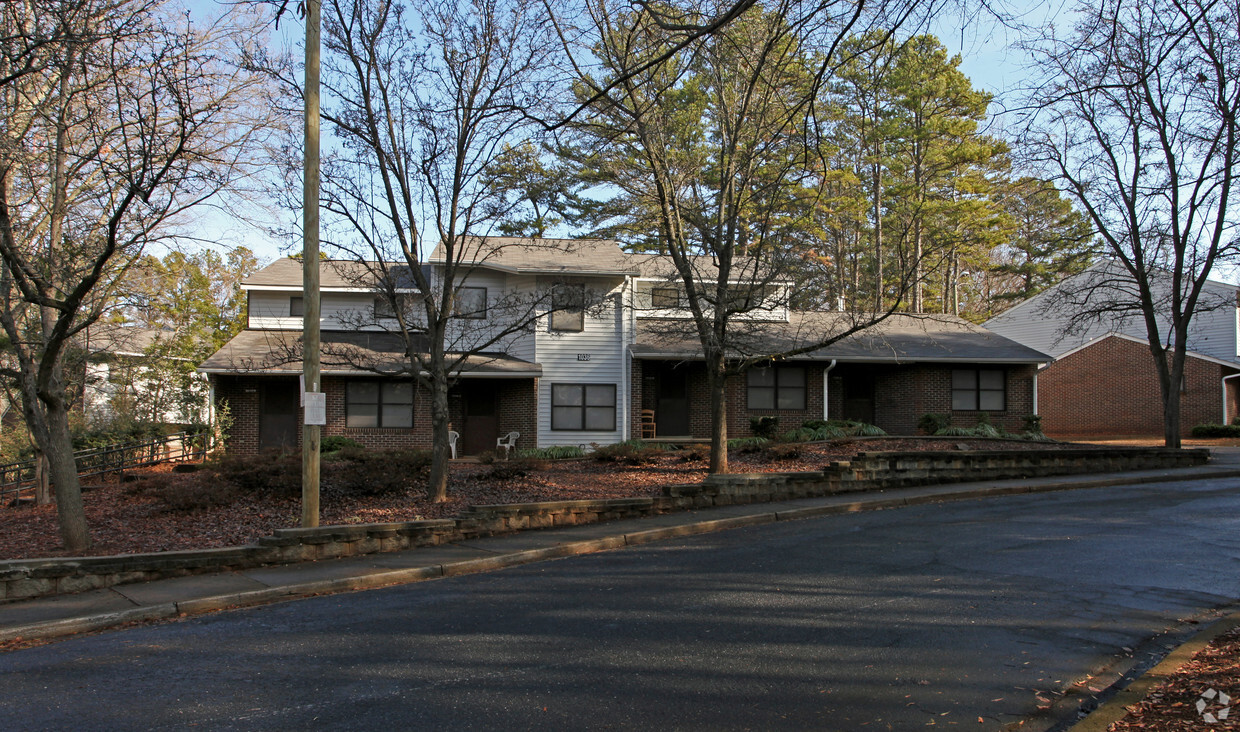 Foto del edificio - Claremont Apartments