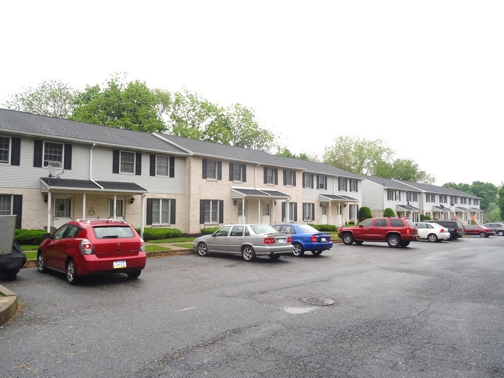 108 S Court St, Myerstown, PA 17067 Townhome Rentals in Myerstown PA