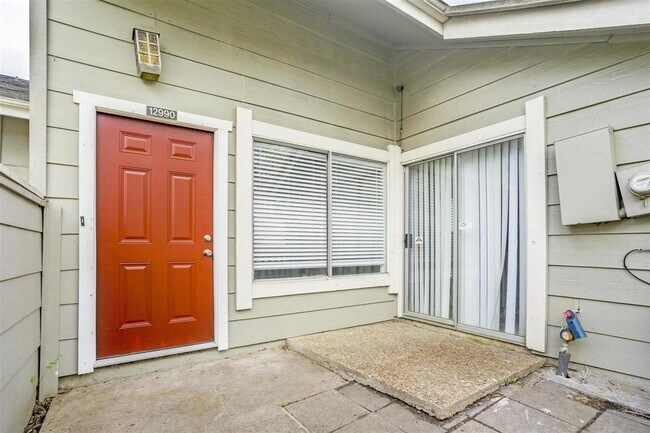 Foto del edificio - 12990 Greenway Chase Ct