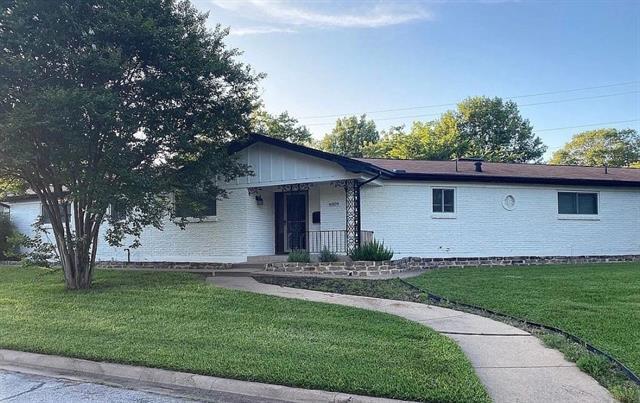 Building Photo - 4809 Blaney Ave