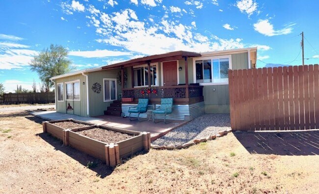 Foto del edificio - Charming Remodeled Bungalow on 1 Acre