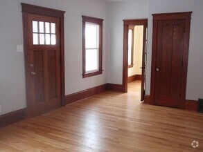 Building Photo - 410 Orange St