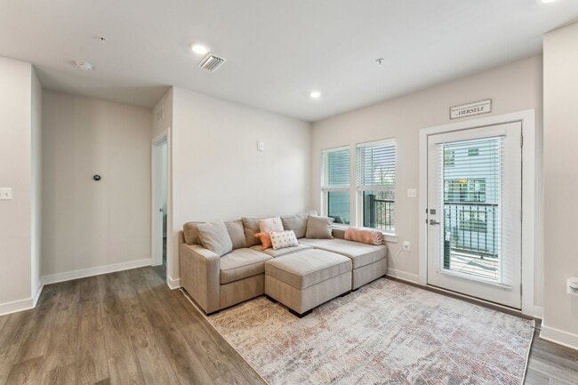 Photo - Gorgeous 2bd/2ba modern condo w/balcony located conveniently in MOSAIC AT WOODLAND PARK in Herndon.