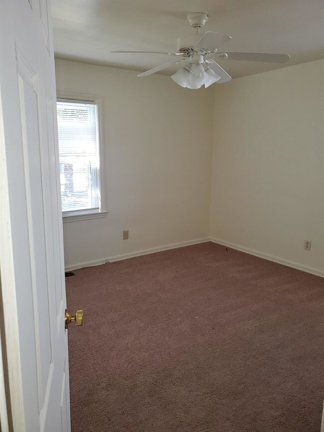 Foto del edificio - 437 Northside Dr