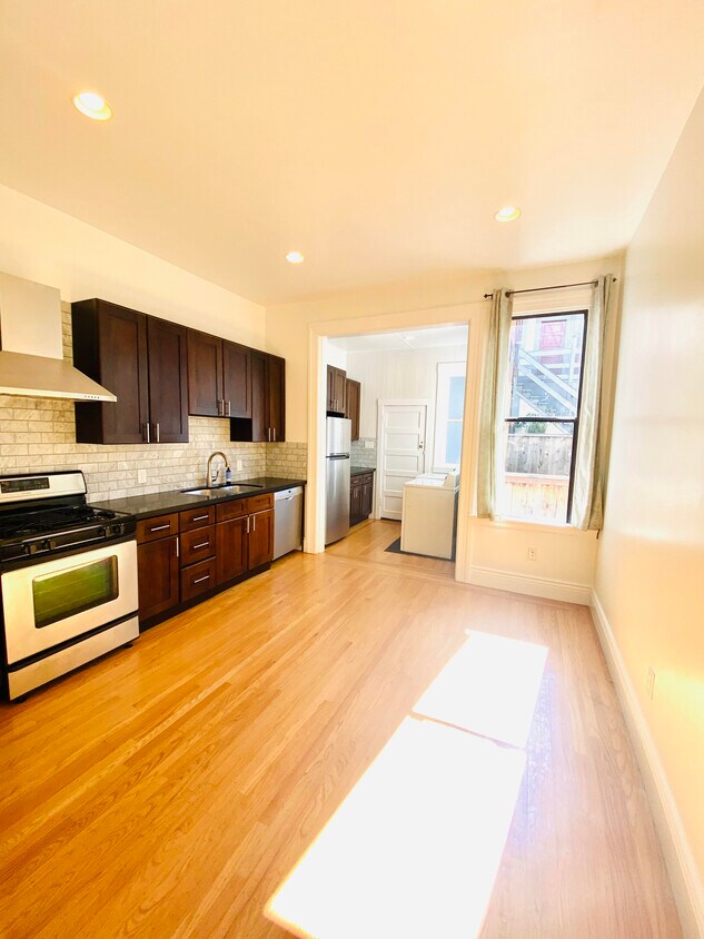Foto principal - 441 Chestnut St
