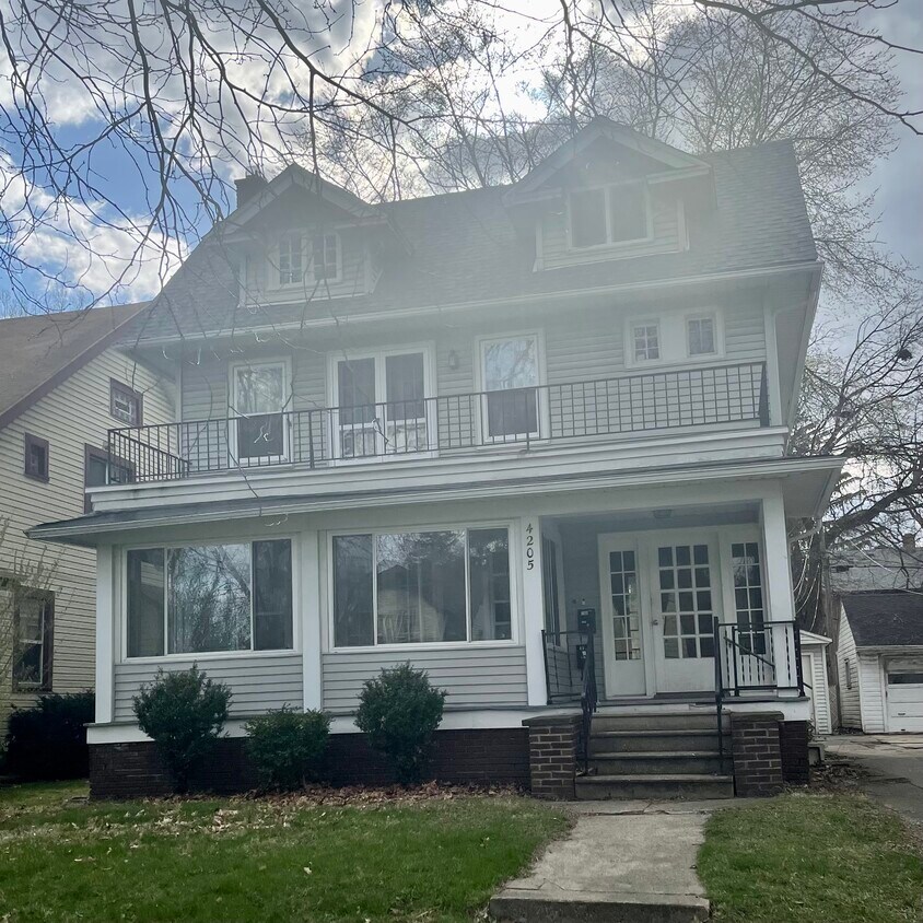 4205 Overland Pky, Toledo, OH 43612 Townhome Rentals in Toledo OH