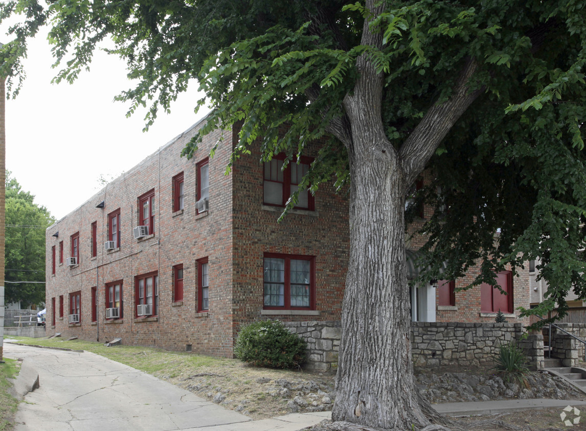 Primary Photo - Virgina Ann Apartments