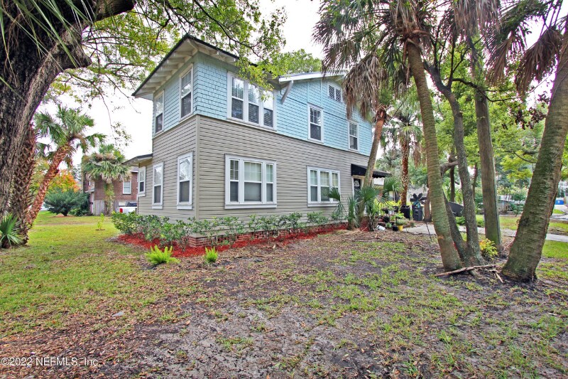 Primary Photo - 1545 Palm Ave