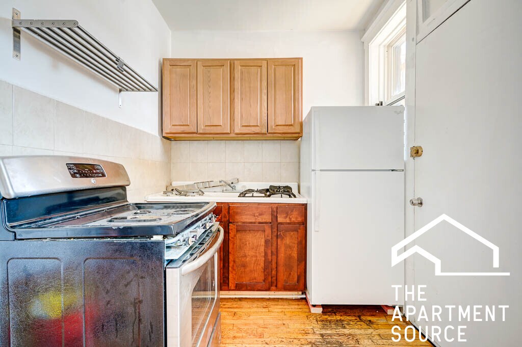 Foto principal - 2659 N Spaulding Ave