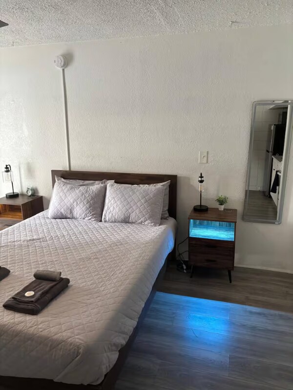 Foto principal - 425 2nd St N