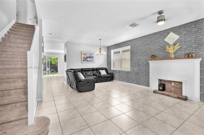 Building Photo - 2190 SE 2nd St