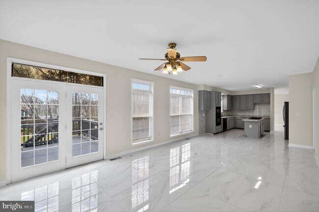 Foto del edificio - 13529 Persian Ct