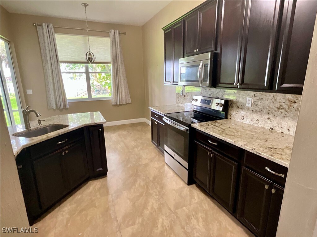 Foto principal - 701 Meyer Dr