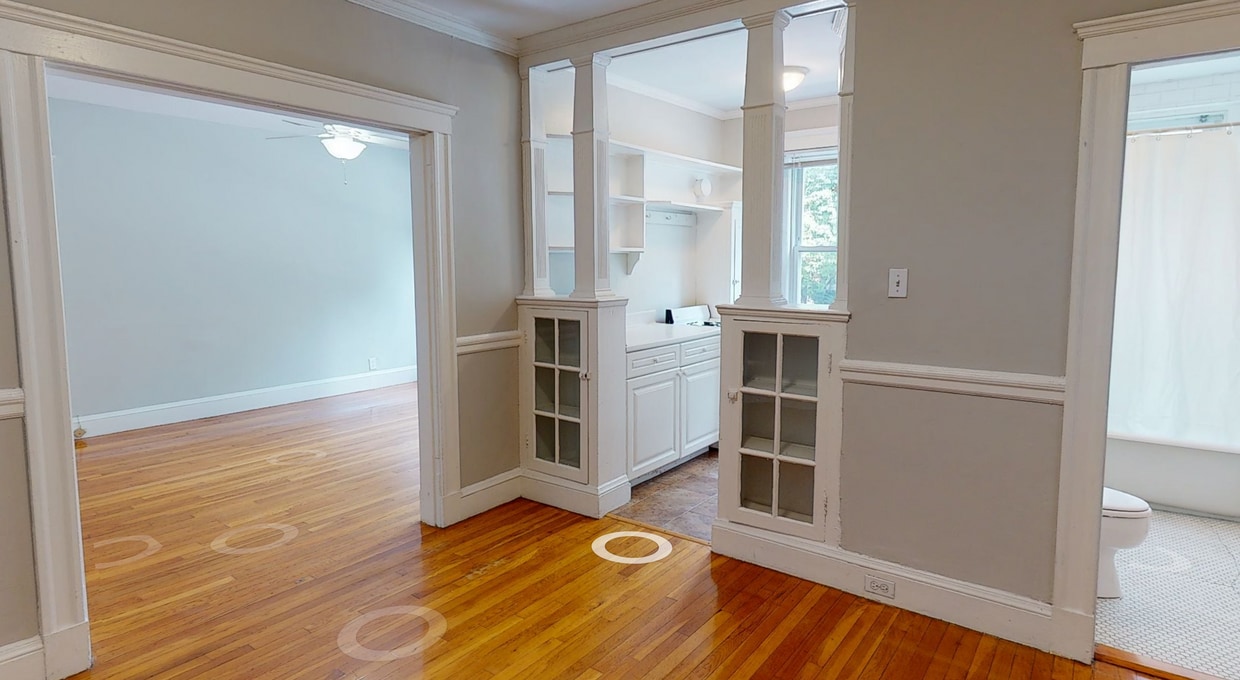 Primary Photo - 101 Chelsea St