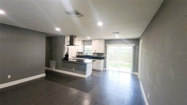 Building Photo - 55 Deltona Blvd