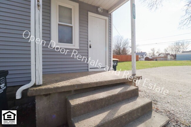 Building Photo - 515 N State St