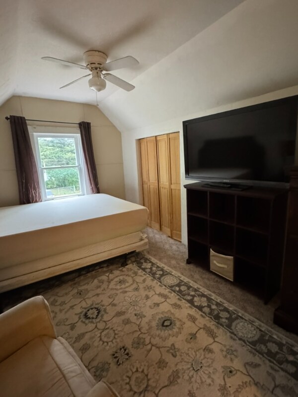 Foto principal - 433 8th Ave W