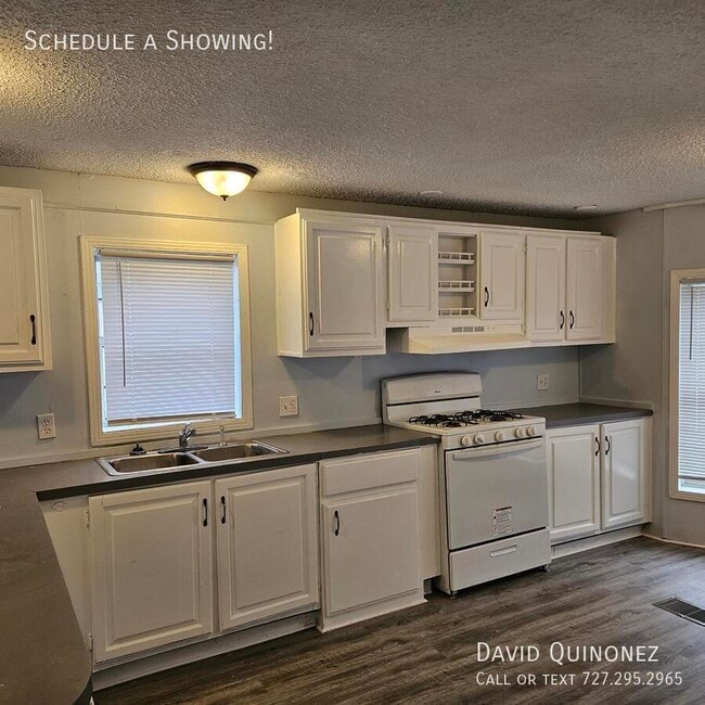 Foto del edificio - 2737 W Washington Center Rd