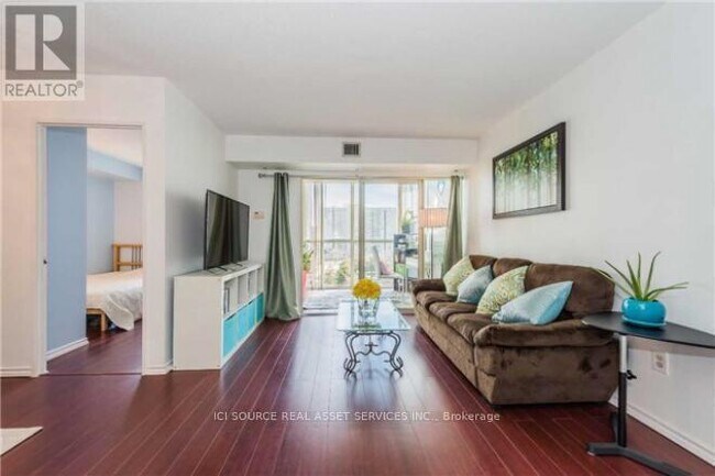 Building Photo - 285-285 Enfield Pl