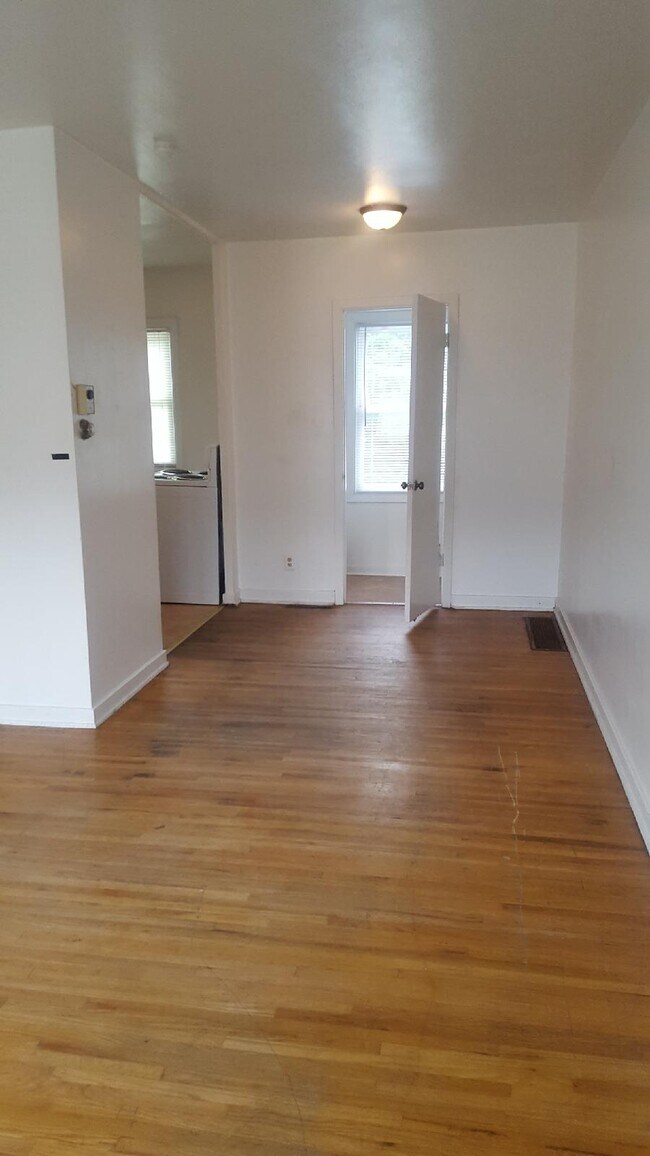 Foto del edificio - 1282 W Mullan Ave