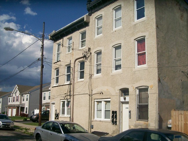 Building Photo - 1701-1703 N 20th St