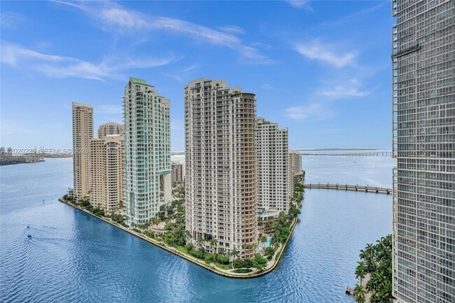 Foto del edificio - 300 Biscayne Blvd Way