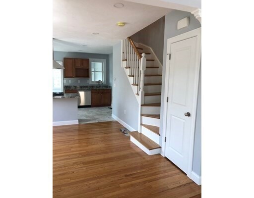 Building Photo - 360 Mountain Ave