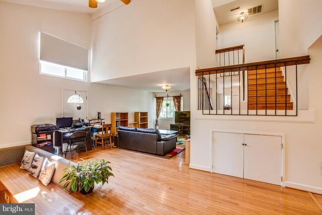 Foto del edificio - 10108 Quayle Ct