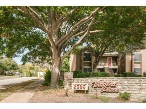 Building Photo - 2505 Wedglea Dr