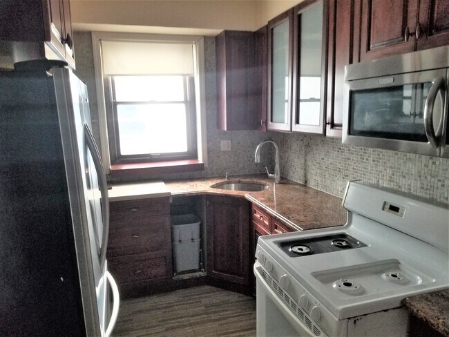 Foto del edificio - 1926 W 11th St