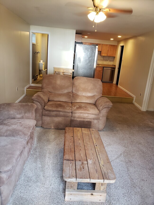 Foto del edificio - 8819 Rocky Ridge Rd