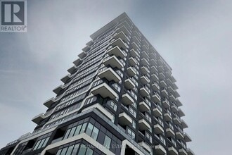 Building Photo - 297-1297 Oak Walk Dr