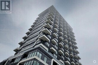 Building Photo - 297-1297 Oak Walk Dr