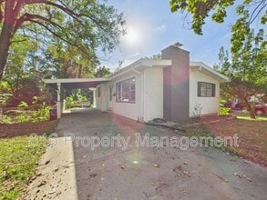 Building Photo - 1004 Anderson St