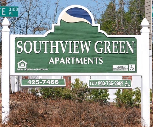 Building Photo - Southview Green Apartments