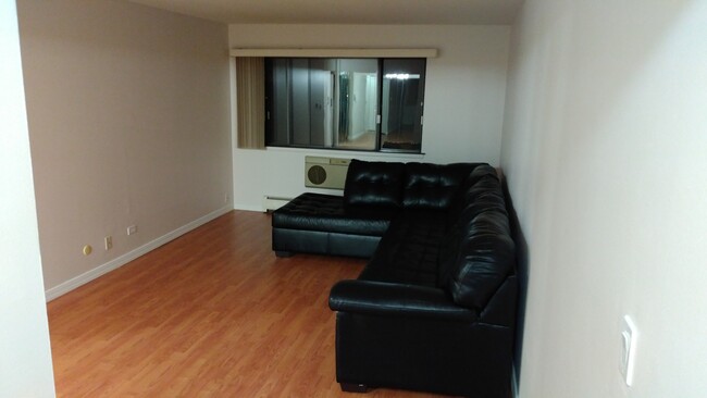 Foto del edificio - 4623 N Chester Ave