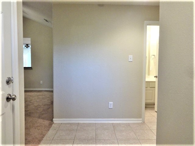 Foto del edificio - 3127 Lincolns Meadow Drive