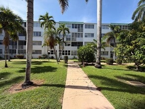 Building Photo - 1333 E Hallandale Beach Blvd